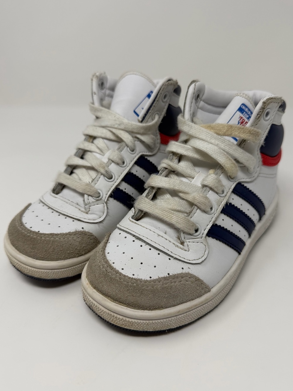 Kids Adidas Top 10 in red, white & blue Sz. 9
